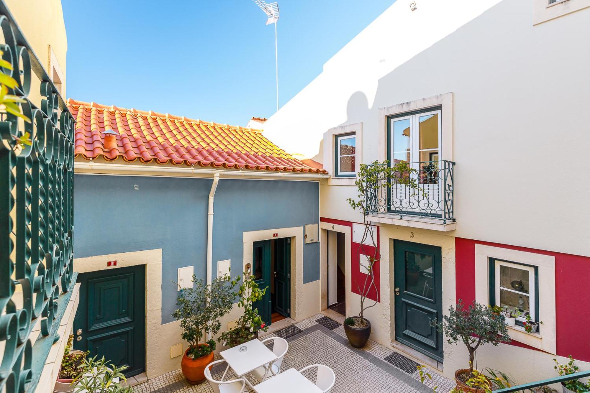 Apartment Pateo Santo Estevao-self Catering Lissabon