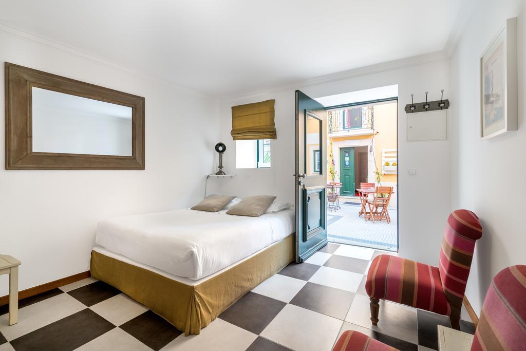 Apartment Pateo Santo Estevao-self Catering Lissabon